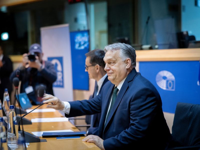 Ketyeg az óra – elfogyott Orbán Viktor ideje – sok százmilliárd forint a tét az Eu-ban
