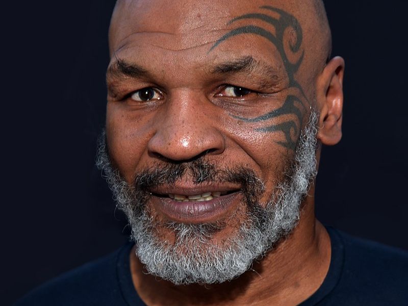 A repülőn kellett ellátni Mike Tysont – Így van most a legendás bokszoló