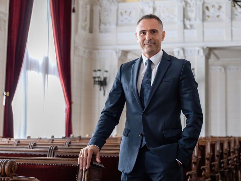 Számlagyár az újpesti városháza? – A Fidesz Gyurcsányra mutogat
