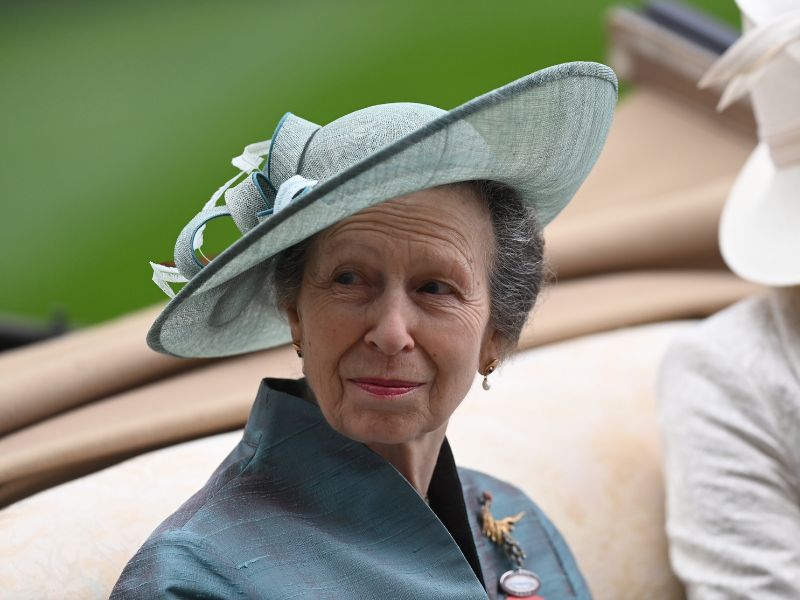 Újabb katasztrófa a királyi családban – Kórházba került Anna hercegnő