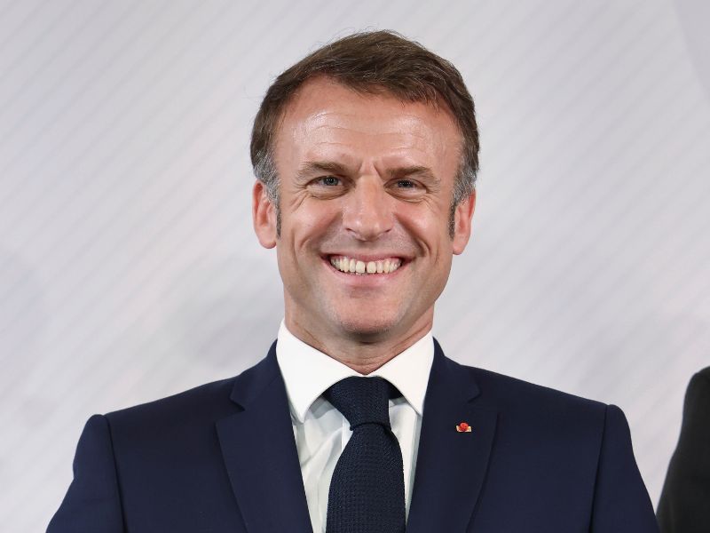 A Szajnába akarnak üríteni a francia tiltakozók – Emmanuel Macron elnök abban akar úszni és olimpiai számokat is terveznek oda