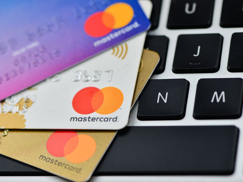 Brutálisat újít a Mastercard a csalók ellen – Ennek minden ügyfél örülni fog