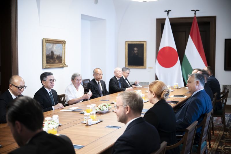 Orbán Viktor: a magyarok és a Suzuki kapcsolata már több mint üzlet: barátság.