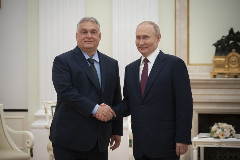 Orbán Viktor köszönetet mondott Vlagyimir Putyinnak